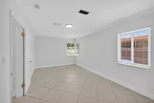 316 NW 24th St, Wilton Manors, FL 33311 - Photo 35