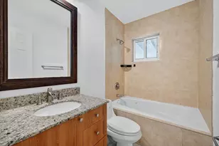 316 NW 24th St, Wilton Manors, FL 33311 - Photo 45