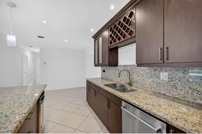 316 NW 24th St, Wilton Manors, FL 33311 - Photo 21