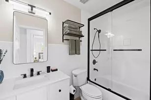 812 NW 26th St, Wilton Manors, FL 33311 - Photo 19