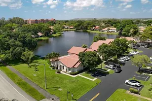 606 Deer Creek Lake Point North Ln, Deerfield Beach, FL 33442 - Photo 3