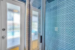 1736 NW 38th St, Oakland Park, FL 33309 - Photo 15