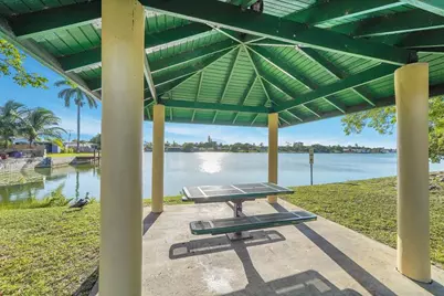 1736 NW 38th St, Oakland Park, FL 33309 - Photo 65