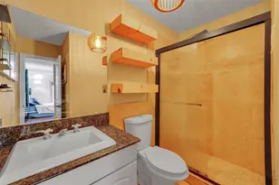 1736 NW 38th St, Oakland Park, FL 33309 - Photo 9