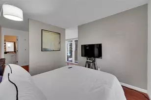 1736 NW 38th St, Oakland Park, FL 33309 - Photo 7