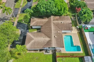 9348 NW 24th Pl, Pembroke Pines, FL 33024 - Photo 11