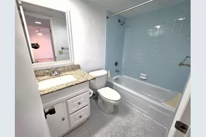 2320 S Cypress Bend Dr, Unit #106, Pompano Beach, FL 33069 - Photo 9