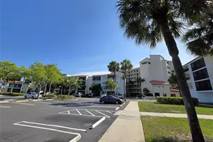 2320 S Cypress Bend Dr, Pompano Beach, FL 33069 - Photo 17