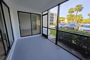 2320 S Cypress Bend Dr, Pompano Beach, FL 33069 - Photo 5