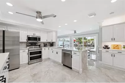 2228 SE 10th St, Pompano Beach, FL 33062 - Photo 7