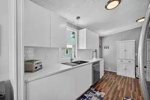 13981 Gorrion Ct, Fort Pierce, FL 34951 - Photo 9