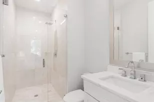 2306 NE 12th Ct, Fort Lauderdale, FL 33304 - Photo 37