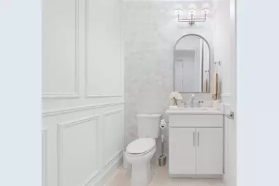 2306 NE 12th Ct, Fort Lauderdale, FL 33304 - Photo 33