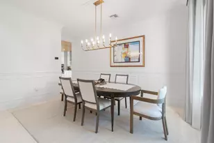 2306 NE 12th Ct, Fort Lauderdale, FL 33304 - Photo 17