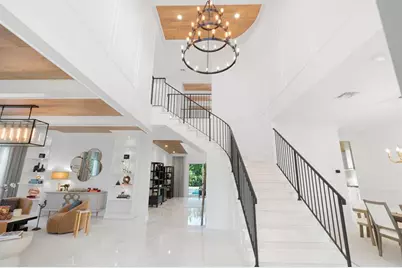 2306 NE 12th Ct, Fort Lauderdale, FL 33304 - Photo 15