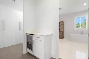 2306 NE 12th Ct, Fort Lauderdale, FL 33304 - Photo 53