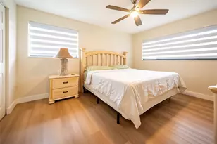 7827 Ashmont Cir, Tamarac, FL 33321 - Photo 9