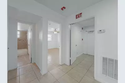 8507  Sunset Dr Drive, Palm Beach Gardens, FL 33410 - Photo 17