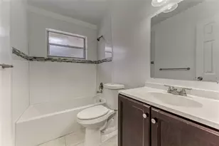 7971 NW 35th Ct, Coral Springs, FL 33065 - Photo 5