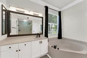 1202 NW 141st Ave, Pembroke Pines, FL 33028 - Photo 21