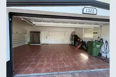 1202 NW 141st Ave, Pembroke Pines, FL 33028 - Photo 25