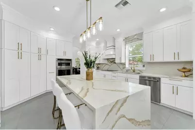 1202 NW 141st Ave, Pembroke Pines, FL 33028 - Photo 15