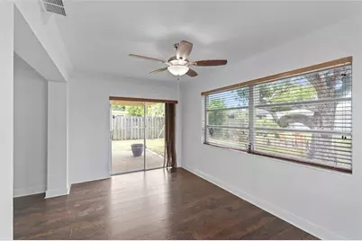 8470 NW 28th St, Sunrise, FL 33322 - Photo 11