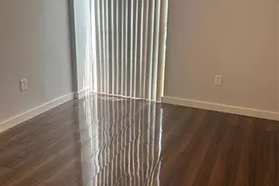 7035 NW 186th St, Hialeah, FL 33015 - Photo 9