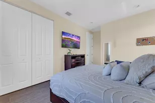 11330 SW 12th St, Pembroke Pines, FL 33025 - Photo 45