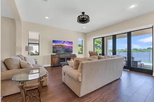 11330 SW 12th St, Pembroke Pines, FL 33025 - Photo 23