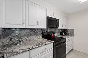 95 N Birch Rd, Fort Lauderdale, FL 33304 - Photo 21