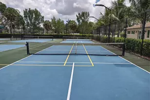 4200 Hillcrest Dr, Hollywood, FL 33021 - Photo 9