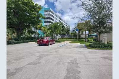 4200  Hillcrest Drive, Unit #405, Hollywood, FL 33021 - Photo 3