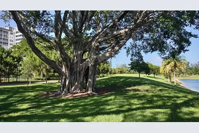 4200  Hillcrest Drive, Unit #405, Hollywood, FL 33021 - Photo 33