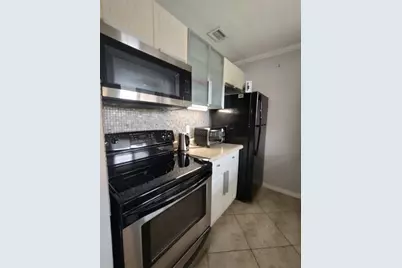 3030 NE 5th Ter, Unit #11, Wilton Manors, FL 33334 - Photo 1