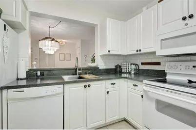 1341 SE 3rd Ave, Unit #210, Dania Beach, FL 33004 - Photo 9