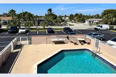 1100 SE 4th Ave, Unit #9, Deerfield Beach, FL 33441 - Photo 11