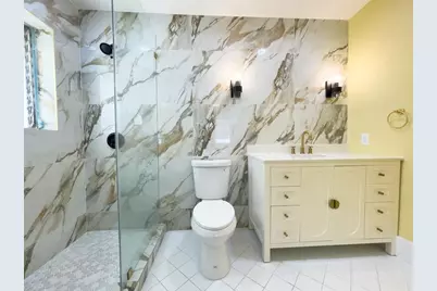 2287 NW 63rd St, Miami, FL 33147 - Photo 31