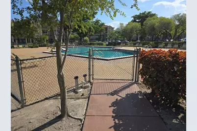 1200 SW 137th Ave, Unit #312E, Pembroke Pines, FL 33027 - Photo 21