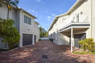 303 SE 22nd St, Fort Lauderdale, FL 33316 - Photo 7