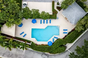 8 Governors Ct, Palm Beach Gardens, FL 33418 - Photo 37