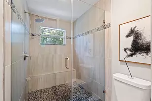 8 Governors Ct, Palm Beach Gardens, FL 33418 - Photo 35