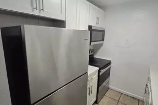 2719 NW 39th Terrace, Lauderdale Lakes, FL 33311 - Photo 11