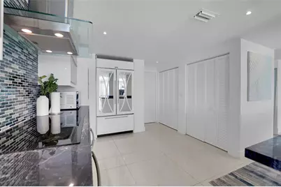 3430  Galt Ocean Dr, Unit #606, Fort Lauderdale, FL 33308 - Photo 13