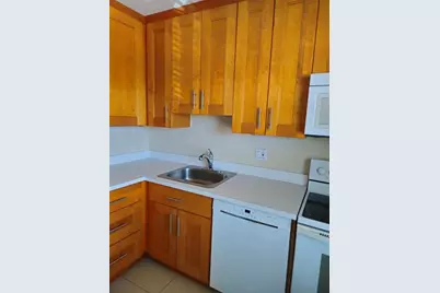 7500 NW 5th Place, Unit #201, Margate, FL 33063 - Photo 3