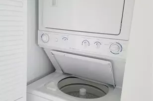 1750 N Bayshore Dr, Miami, FL 33132 - Photo 9