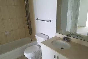 1750 N Bayshore Dr, Miami, FL 33132 - Photo 7