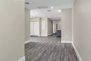 2451A NW 21st St, Fort Lauderdale, FL 33311 - Photo 23