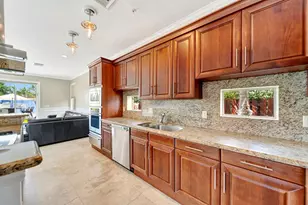 1368 Bayview Dr, Fort Lauderdale, FL 33304 - Photo 15