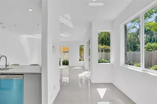 815 NE 17th Ave, Fort Lauderdale, FL 33304 - Photo 9